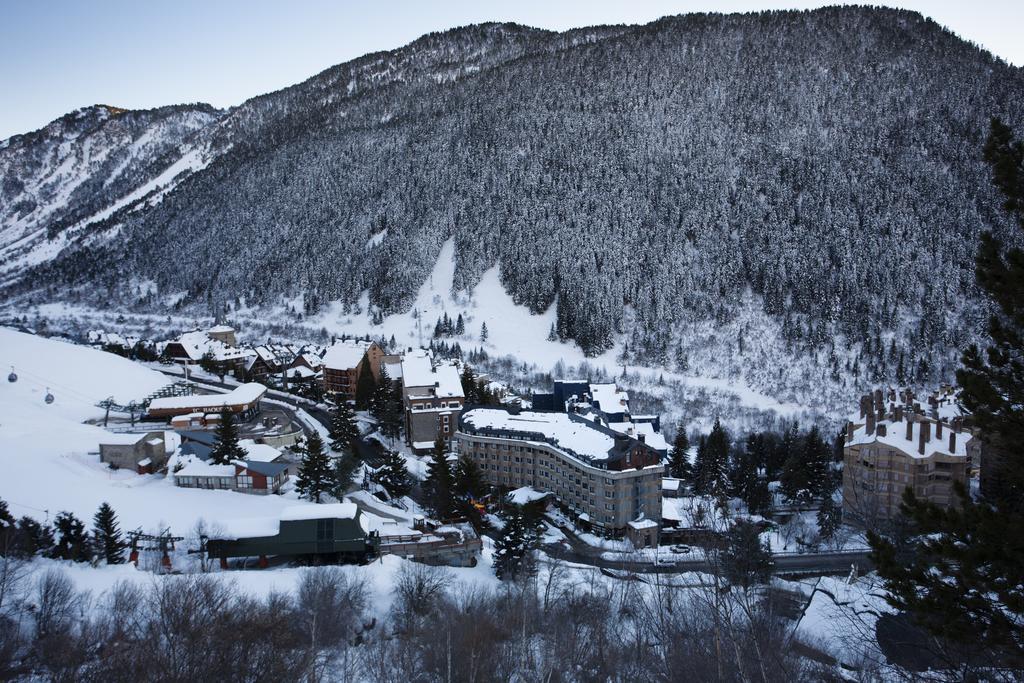 Hotel Tuc Blanc Baqueira Beret Exterior foto